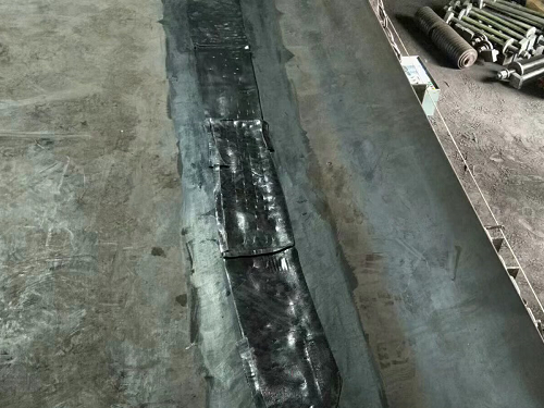输送带纵向撕裂修补方法