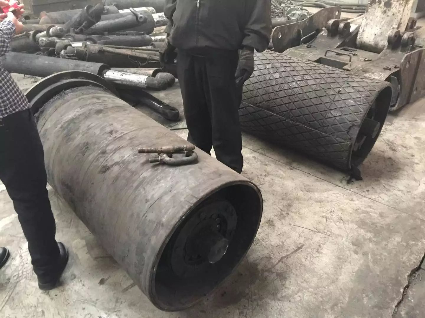 滚筒冷包胶和铸胶那个好？
