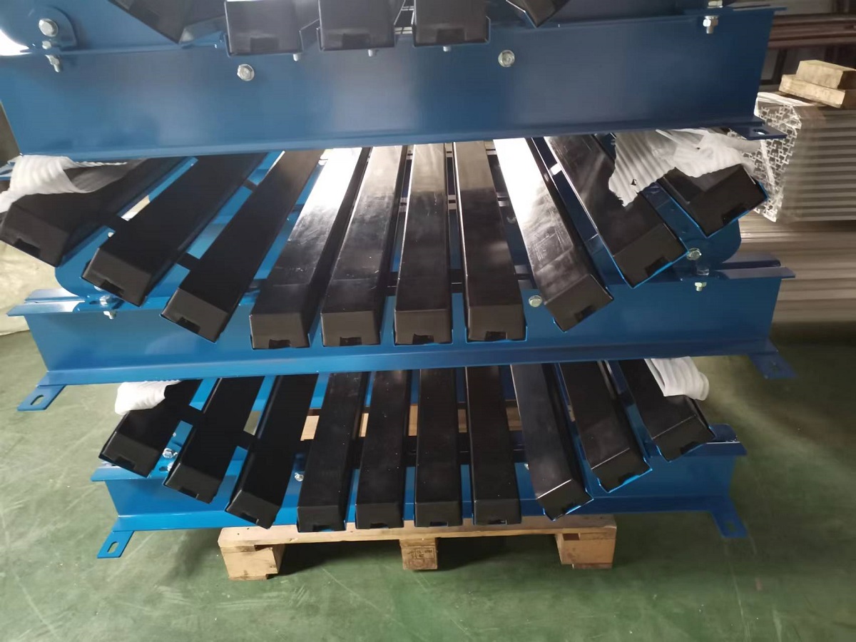 重型矿用输送带缓存床的优点